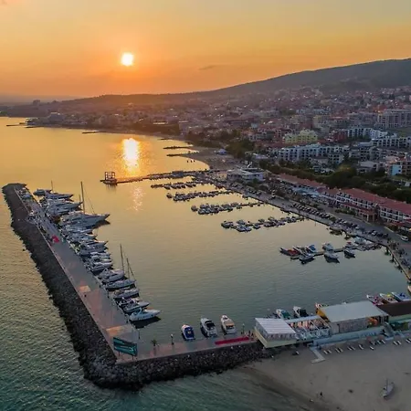 La Terrace Sea View Апартаменты *